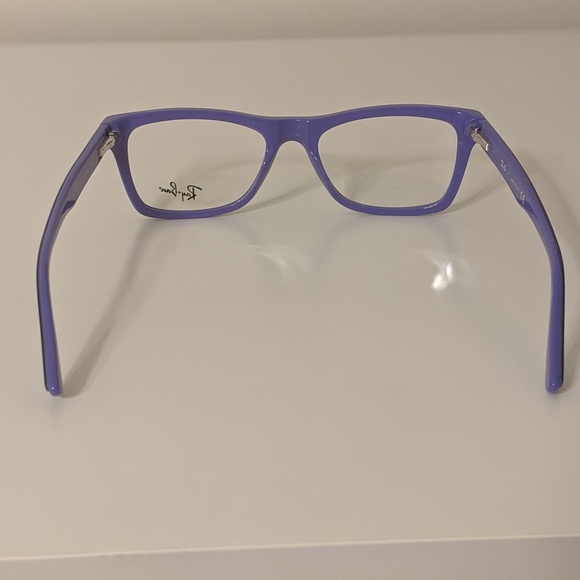 Glasses - Picture 3 of 8